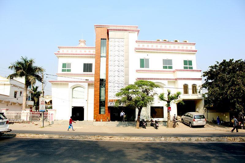 Grace Hotel Karnāl Exterior photo